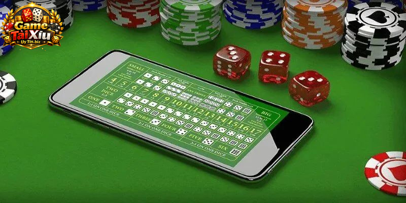 Người chơi đặt cược Tài hoặc Xỉu trước khi mở kết quả